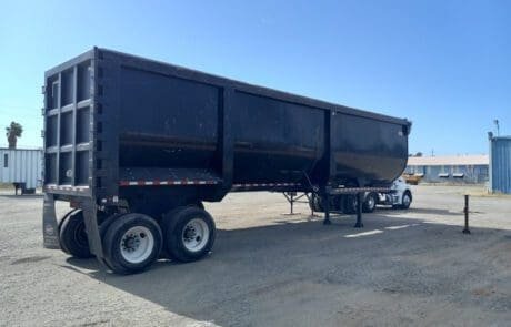 Big Dump Truck for Excavating